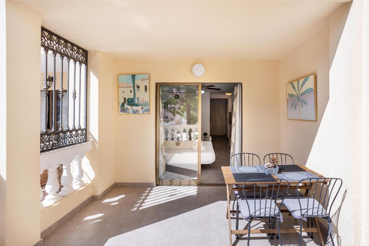 Castle Harbour Samuel'S Studio Flat By Lovetenerife Лос Кристианос Экстерьер фото